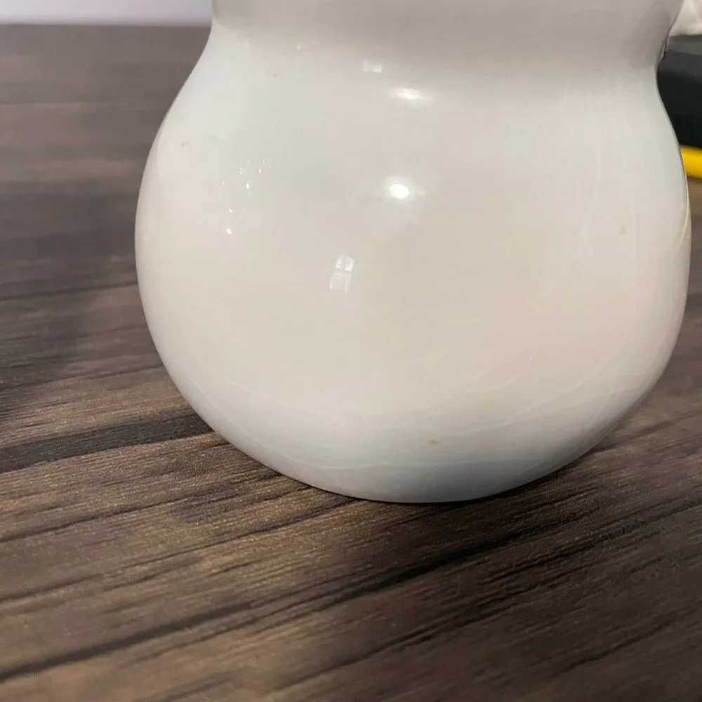 Pair of Publix Snowman Snowwoman Salt and Pepper Shakers 5